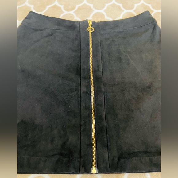 Black Faux Suede Mini Skirt - Picture 2 of 5